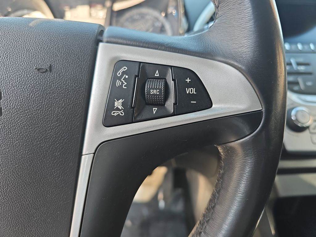 2013 GMC TERRAIN - Image 17