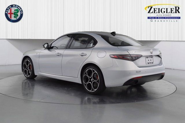 2024 ALFA ROMEO GIULIA (952) - Image 5