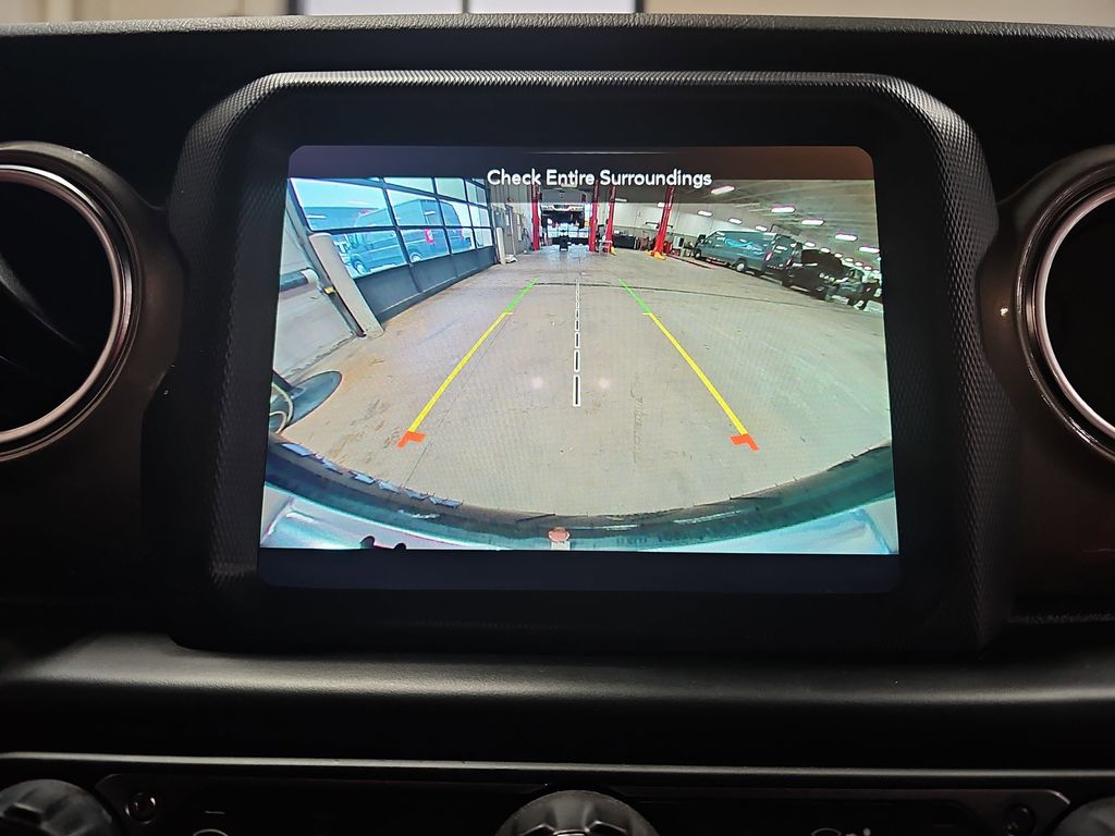 2022 JEEP WRANGLER - Image 24