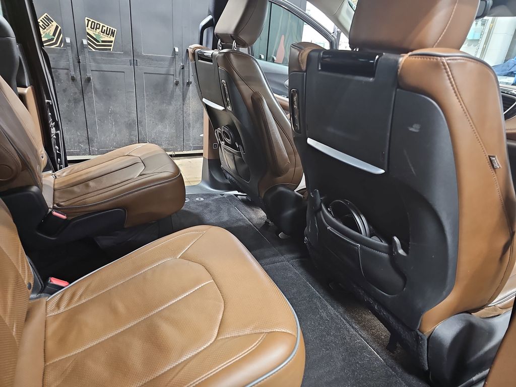 2018 CHRYSLER PACIFICA - Image 11