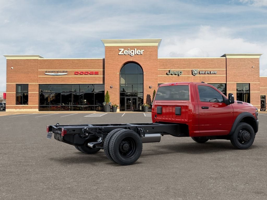 New 2026 Ram 5500 Chassis Cab TRADESMAN REGULAR 4X4 84' CA Pickup