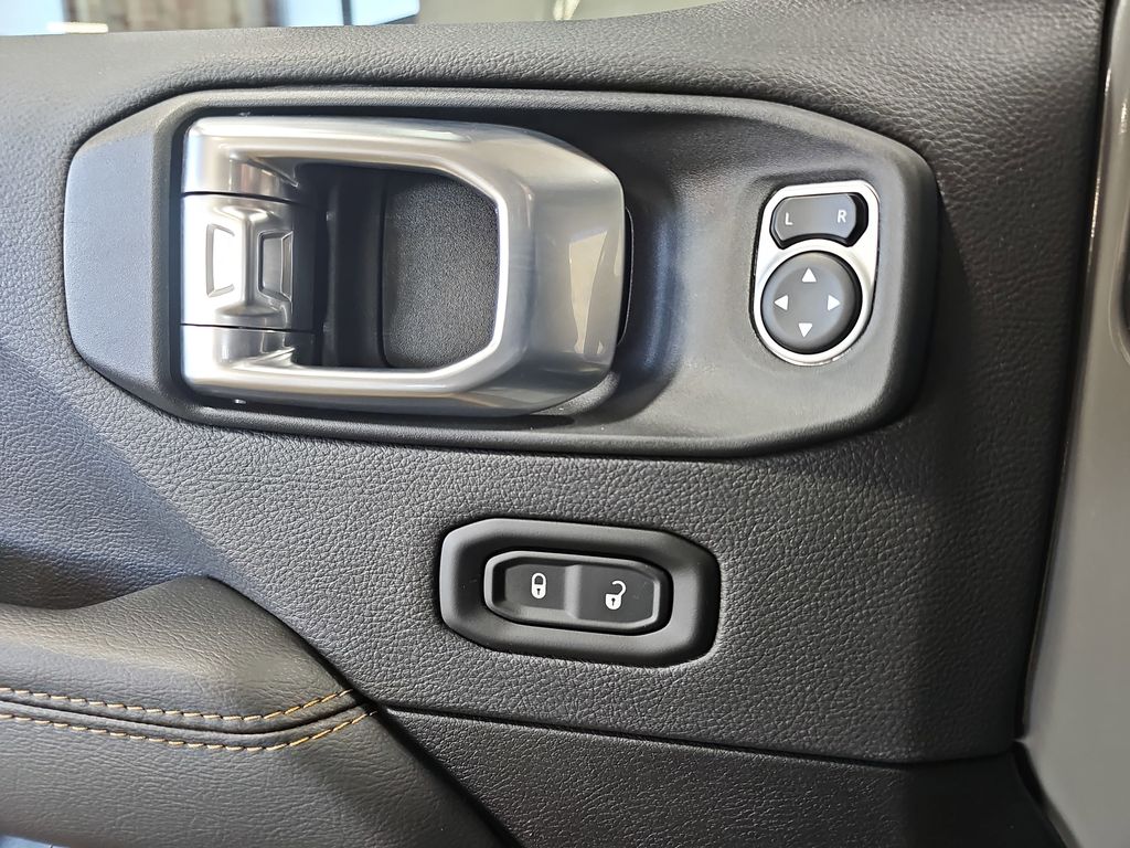 2022 JEEP GLADIATOR - Image 28