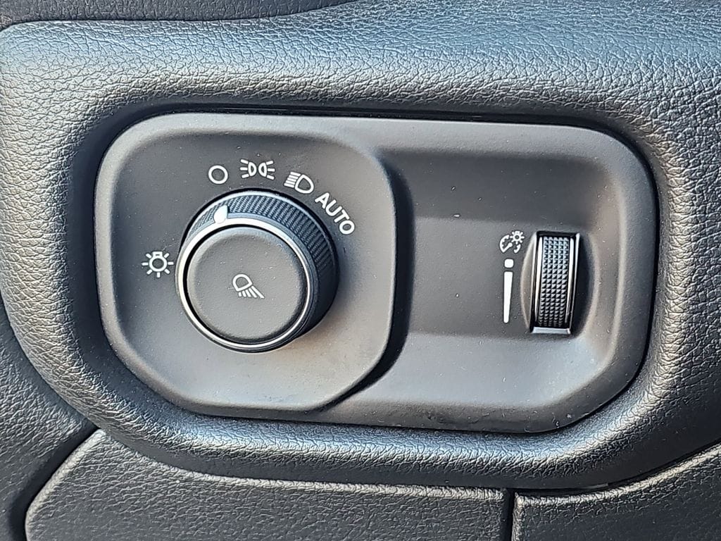 2021 RAM 2500 - Image 25