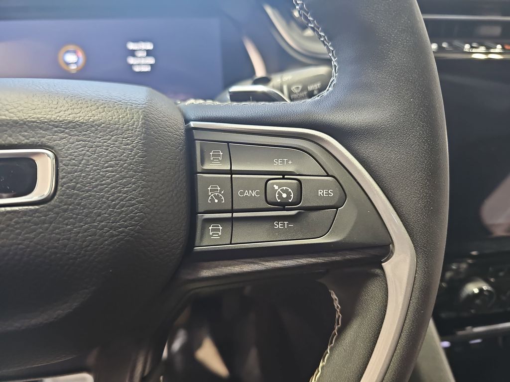 2023 JEEP GRAND CHEROKEE - Image 18