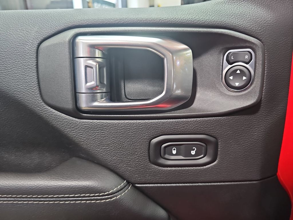 2022 JEEP WRANGLER - Image 28