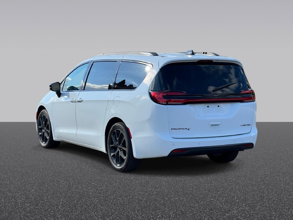 Certified 2025 Chrysler Pacifica Limited Van Passenger Van