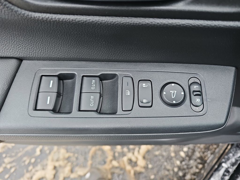 2023 HONDA CR-V - Image 25