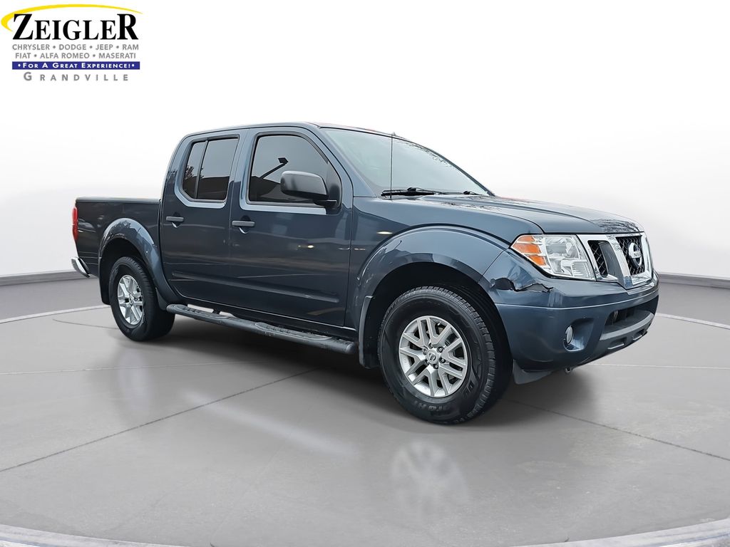 2017 Nissan Frontier SV photo 3