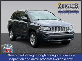 Used 2017 Jeep Compass Latitude SUV for sale in Grandville
