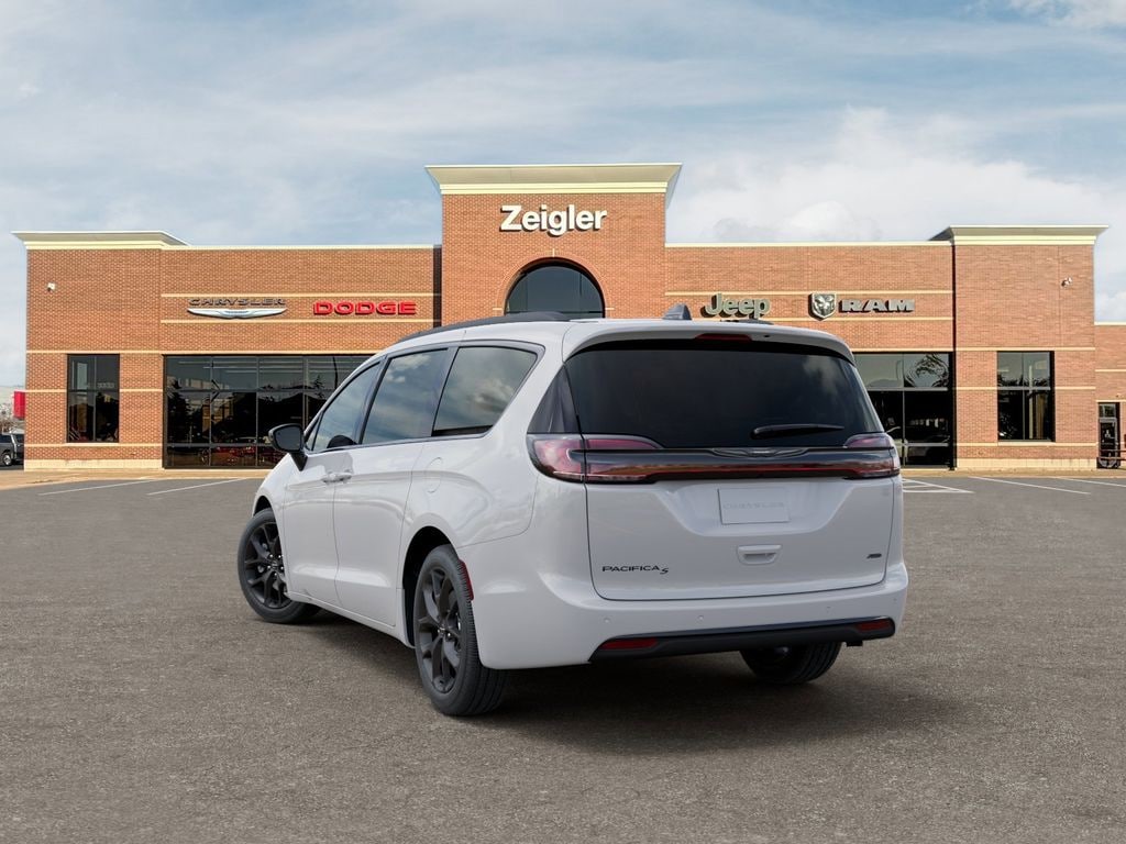 New 2026 Chrysler Pacifica SELECT AWD Passenger Van
