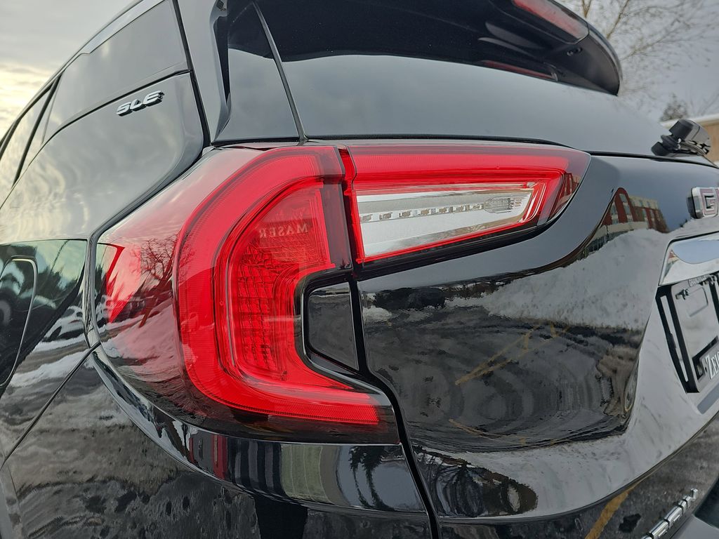 2024 GMC TERRAIN - Image 33