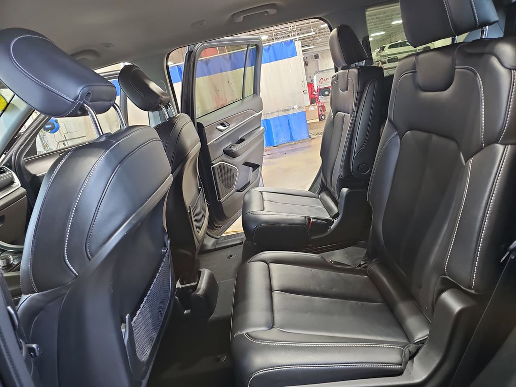 2022 JEEP GRAND CHEROKEE L - Image 16