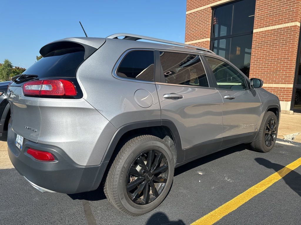 2015 Jeep Cherokee Limited photo 3