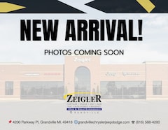 Used 2023 Jeep Grand Cherokee Altitude X SUV in Grandville, MI