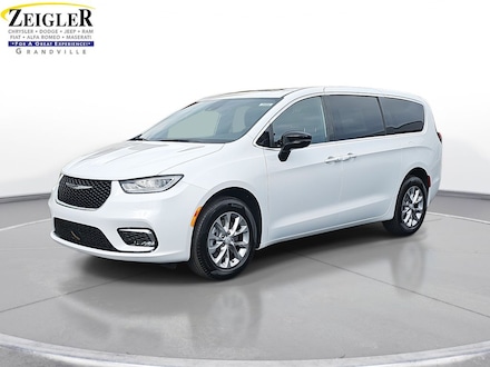 2026 Chrysler Pacifica SELECT AWD Passenger Van