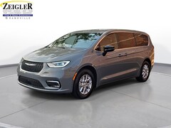 2025 Chrysler Pacifica SELECT Passenger Van