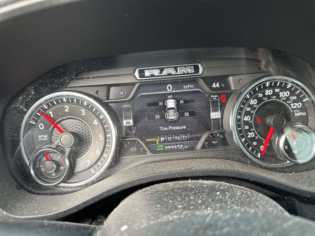 2021 RAM 1500 - Image 3