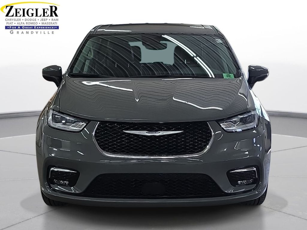 Certified 2023 Chrysler Pacifica Touring L Van Passenger Van