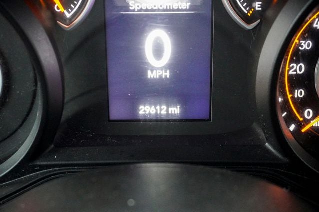 2025 JEEP GLADIATOR - Image 21