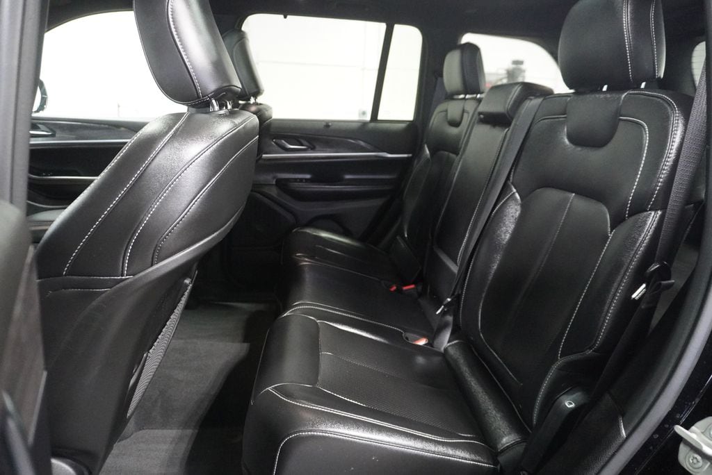 2024 JEEP GRAND CHEROKEE - Image 9