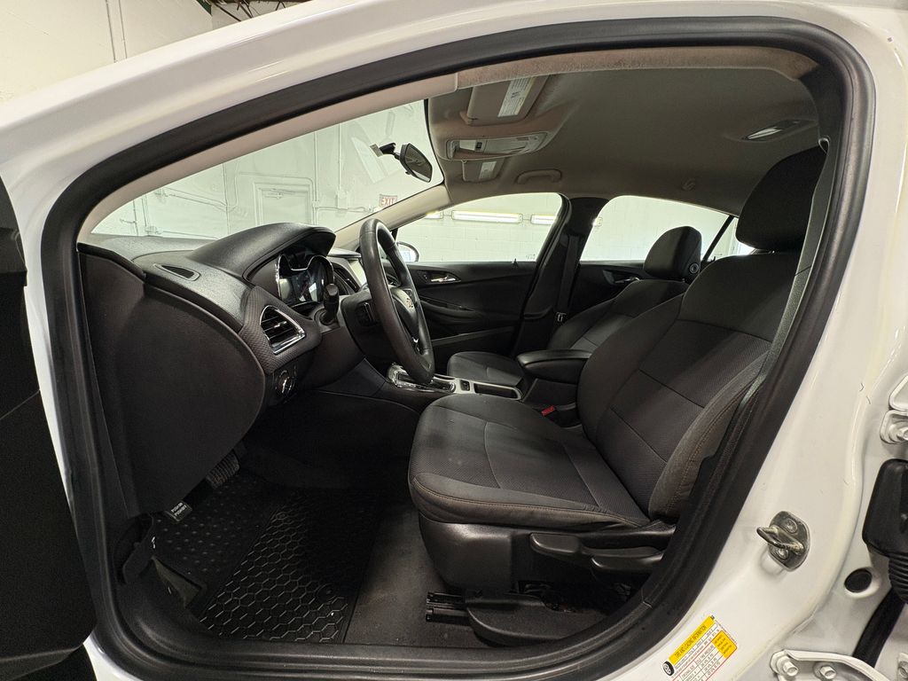2018 CHEVROLET CRUZE - Image 20