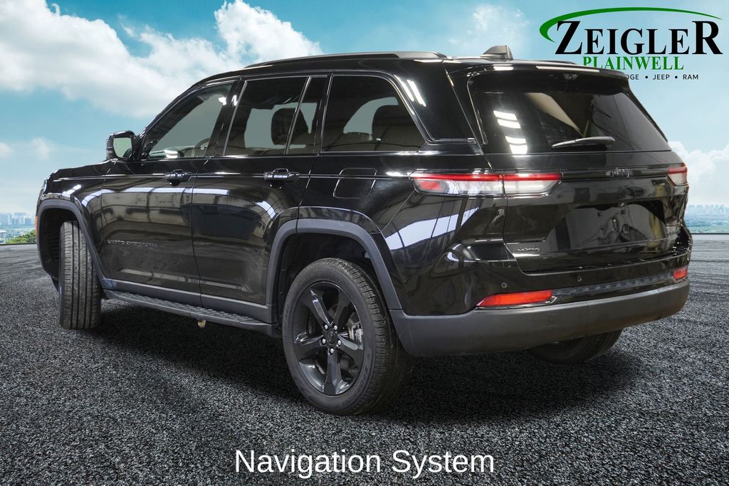 2024 JEEP GRAND CHEROKEE - Image 2