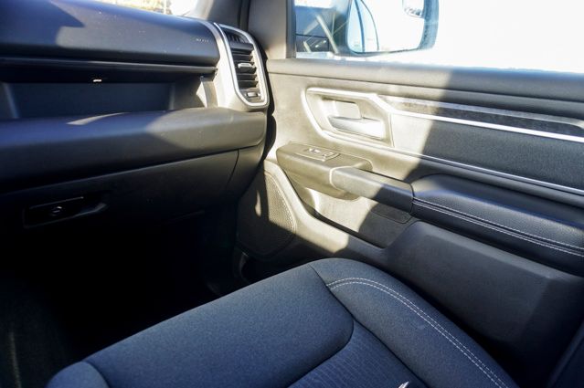 2022 RAM 1500 - Image 27