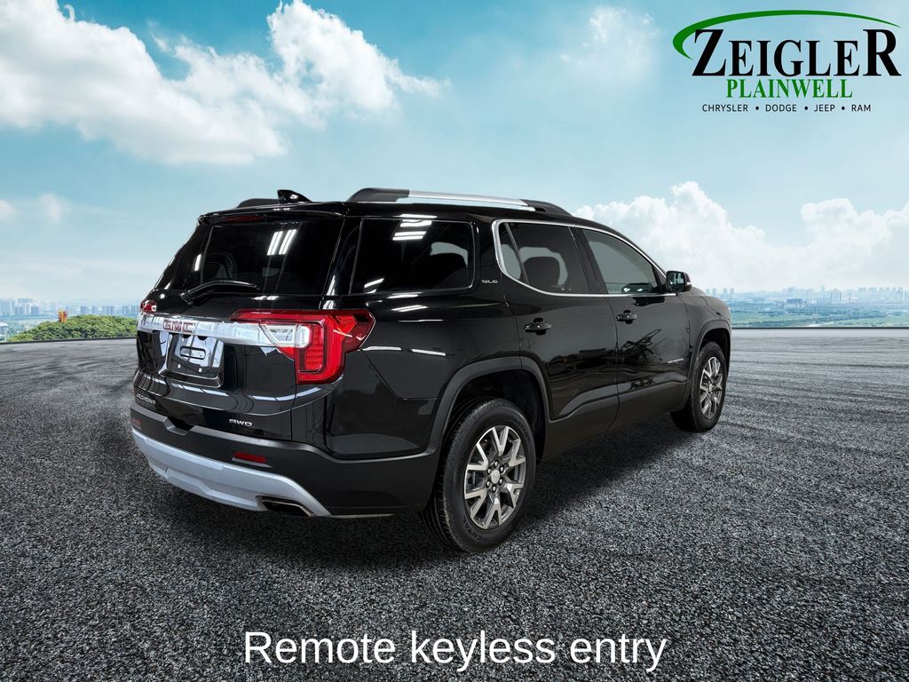 2023 GMC ACADIA - Image 9