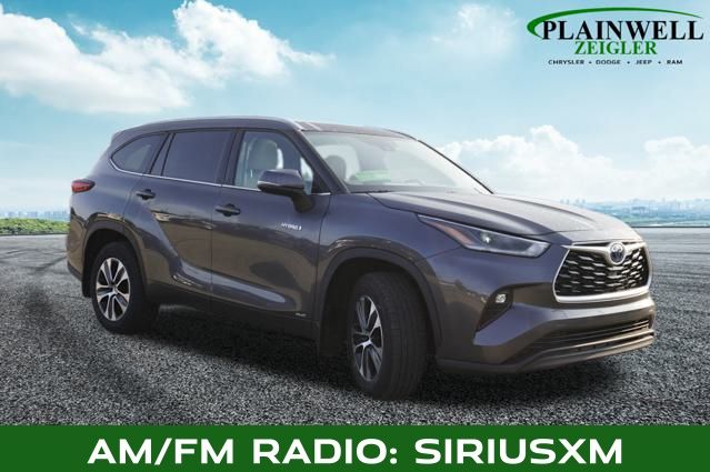 2021 Toyota Highlander Hybrid XLE photo 3