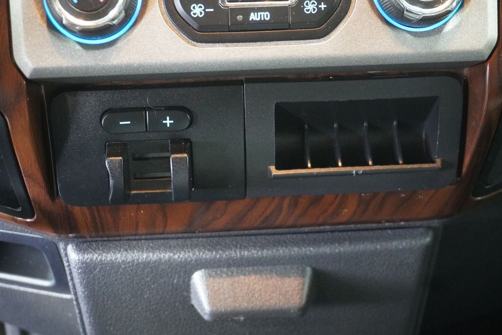 2015 FORD F-250 - Image 17