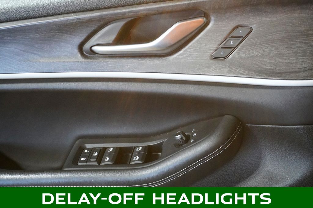 2023 JEEP GRAND CHEROKEE - Image 29