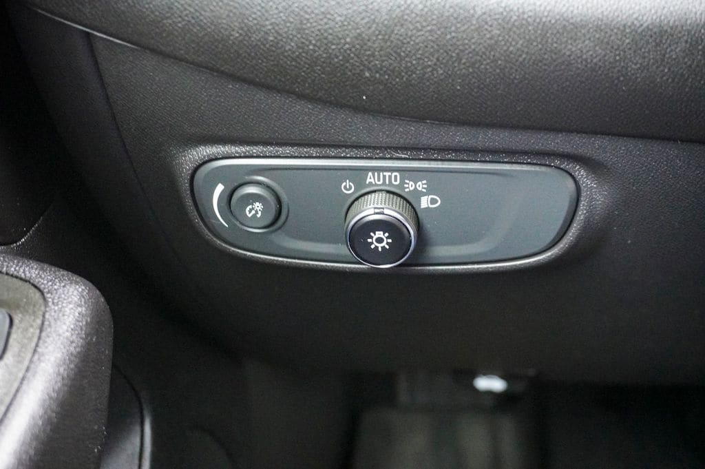 2023 CHEVROLET EQUINOX - Image 23