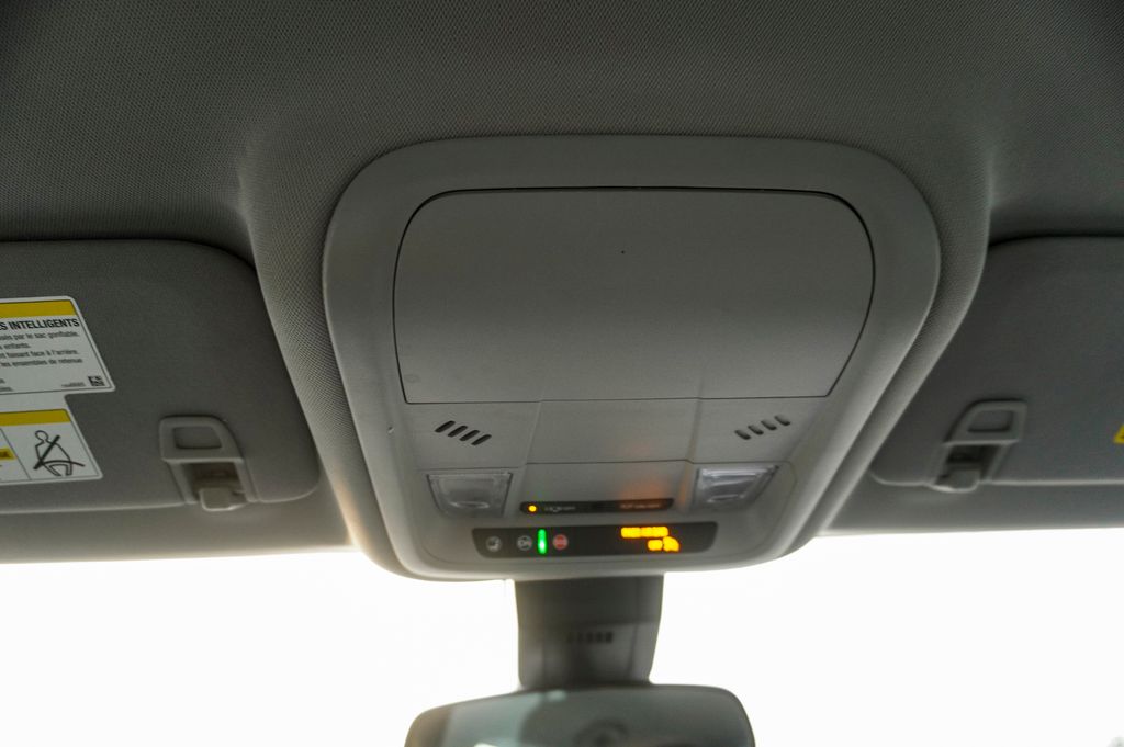 2023 CHEVROLET EQUINOX - Image 25