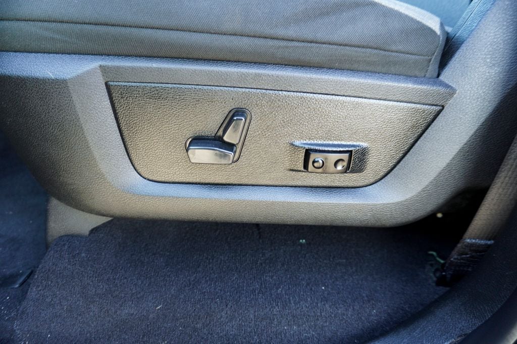 2023 RAM 1500 - Image 36