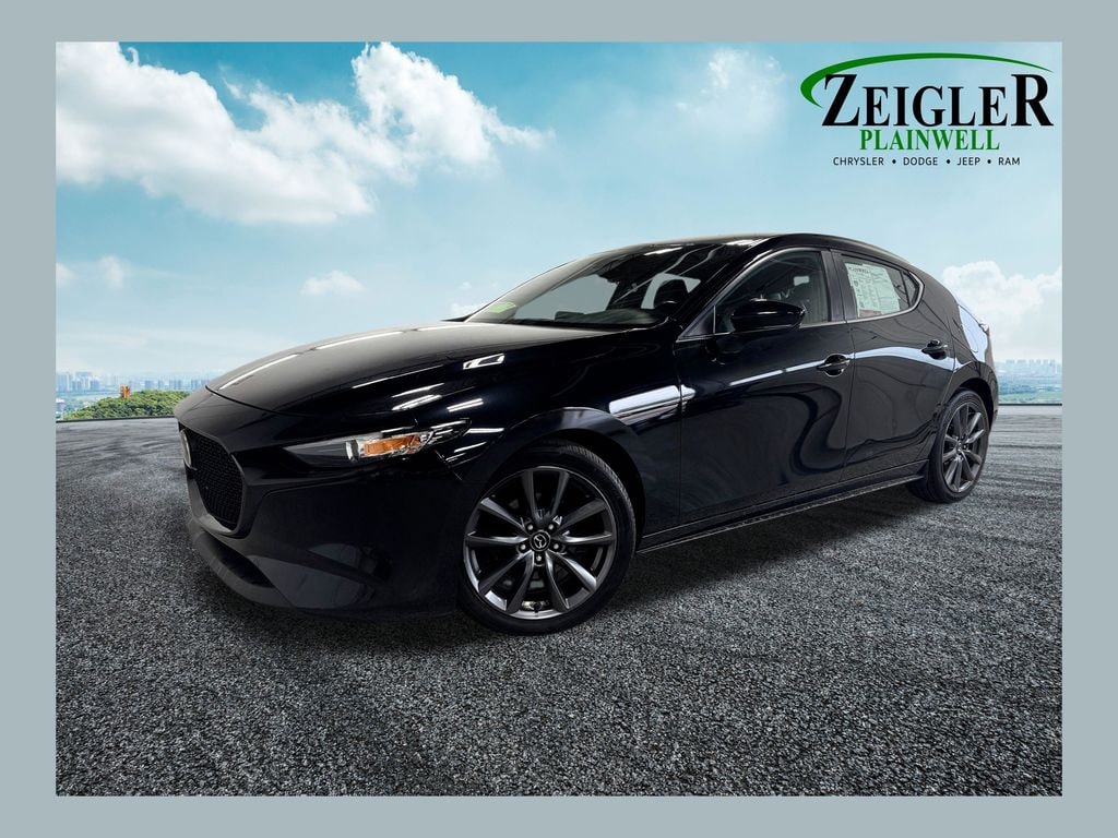 Used 2019 Mazda Mazda3 Preferred Package Hatchback