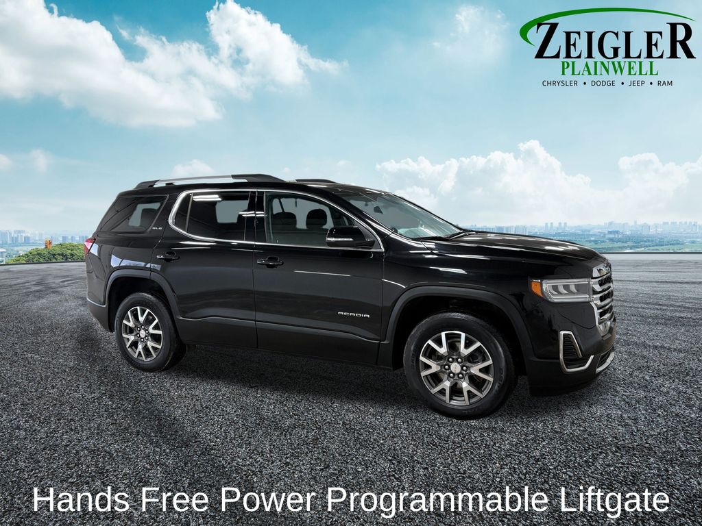 2023 GMC ACADIA - Image 12