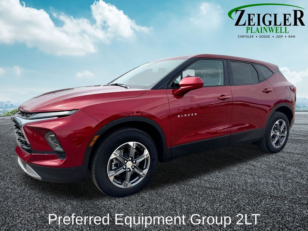 Used 2025 Chevrolet Blazer LT w/2LT SUV