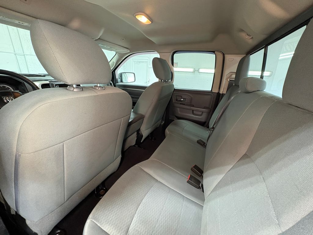 2018 RAM 1500 - Image 33