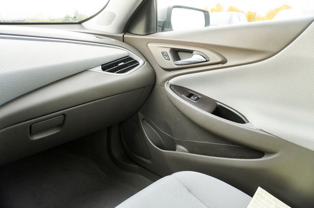 2020 CHEVROLET MALIBU - Image 25