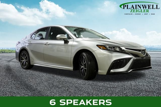 2024 Toyota Camry SE photo 4