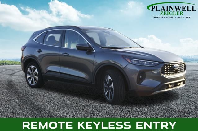 2025 Ford Escape Platinum photo 4