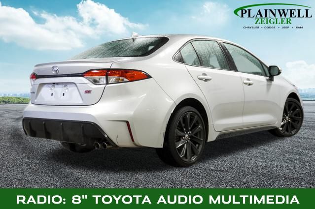 2024 Toyota Corolla SE photo 3