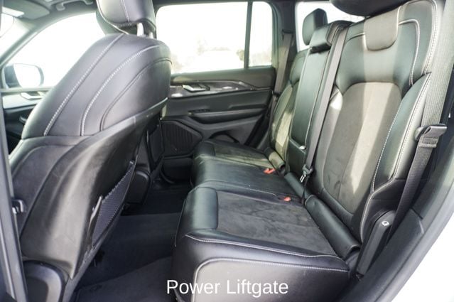 2023 JEEP GRAND CHEROKEE - Image 7