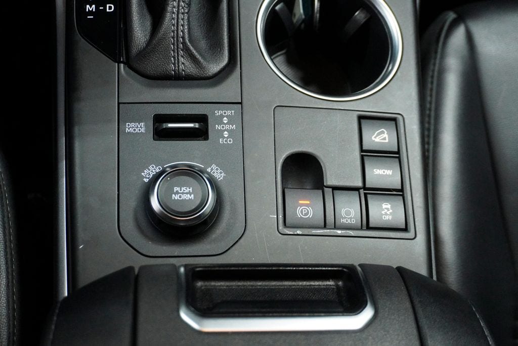 2023 TOYOTA HIGHLANDER - Image 24