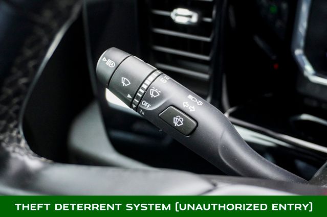 2025 CHEVROLET SILVERADO - Image 19