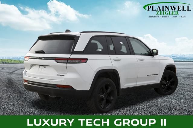 2023 Jeep Grand Cherokee Limited photo 3