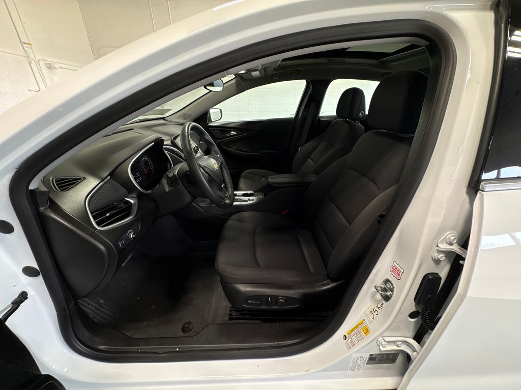 2023 CHEVROLET MALIBU - Image 19