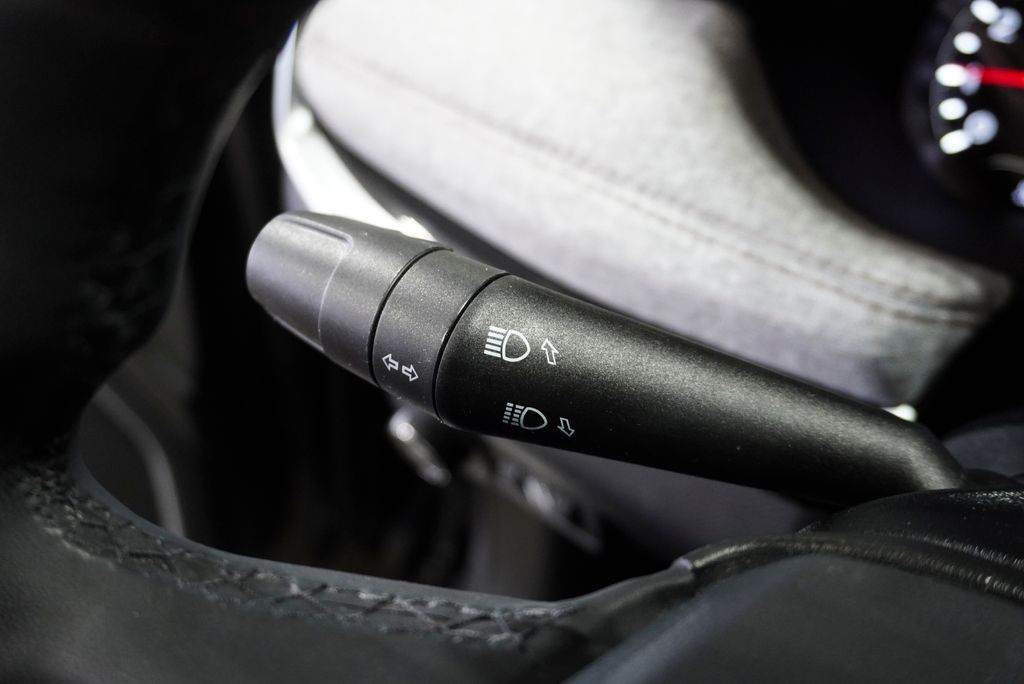 2023 JEEP COMPASS - Image 23