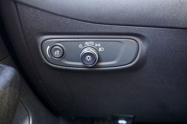 2023 CHEVROLET EQUINOX - Image 25