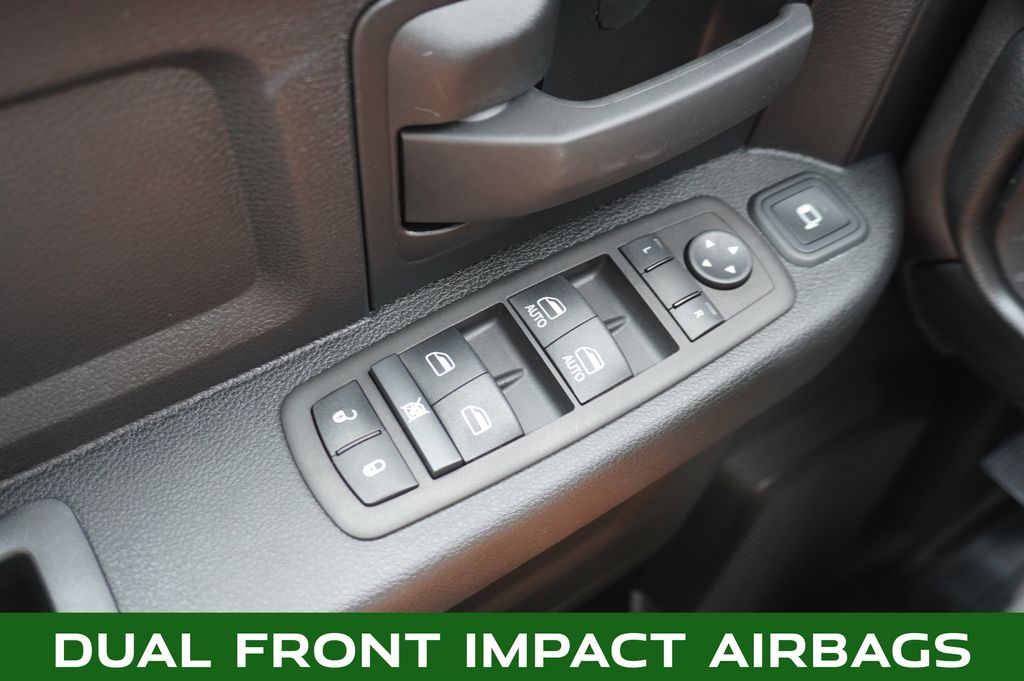 2023 RAM 3500 - Image 24